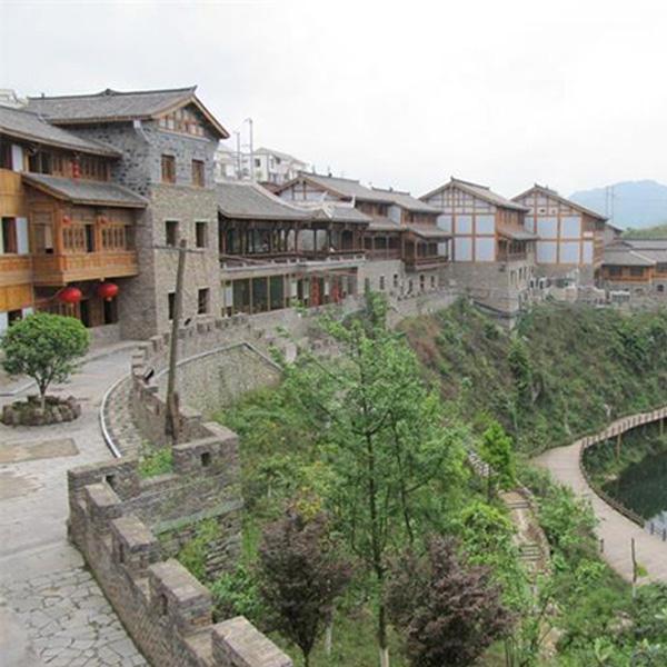 關(guān)于選用木質(zhì)的房屋做仿古建筑